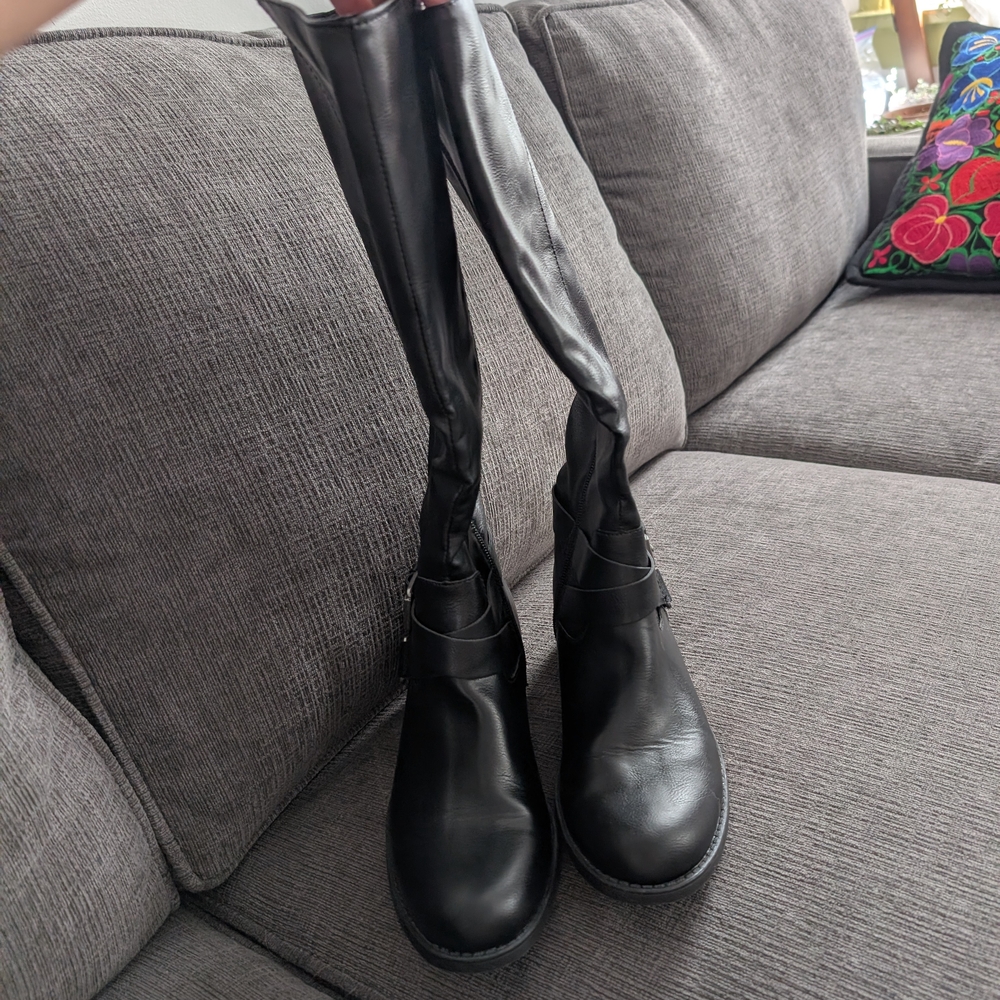 Sleek Black Over the Knee Boots